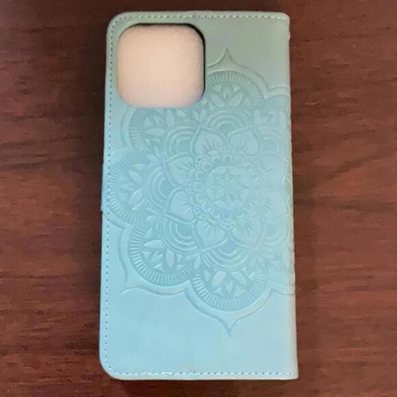 🍁Mint Green Embossed Faux leather Wallet Case - Picture 2 of 6